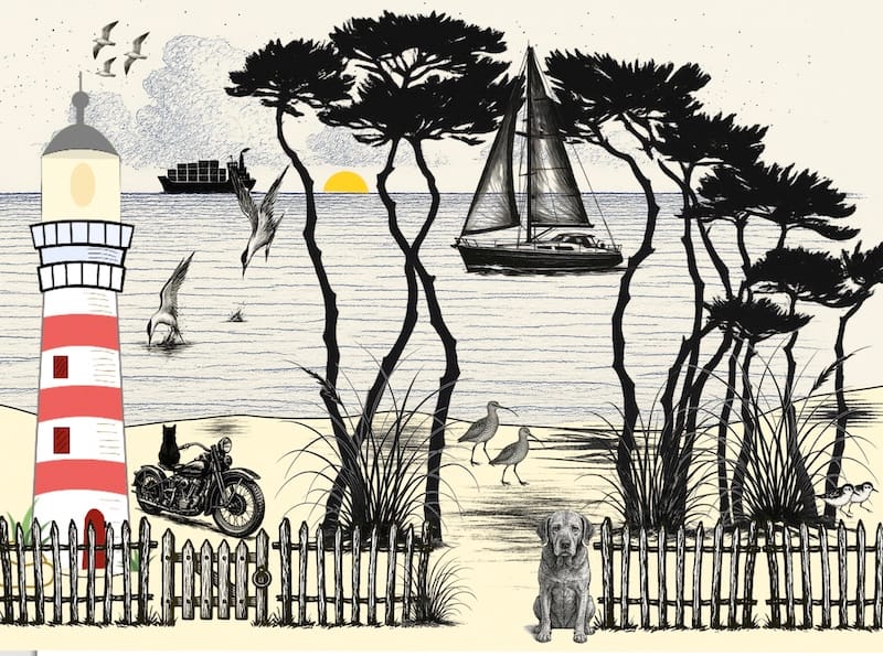 Image décorative : plage, ciel, mer, pins de mer, oiseaux de mer, chat noir, moto, voilier, phare, navire à conteneurs.